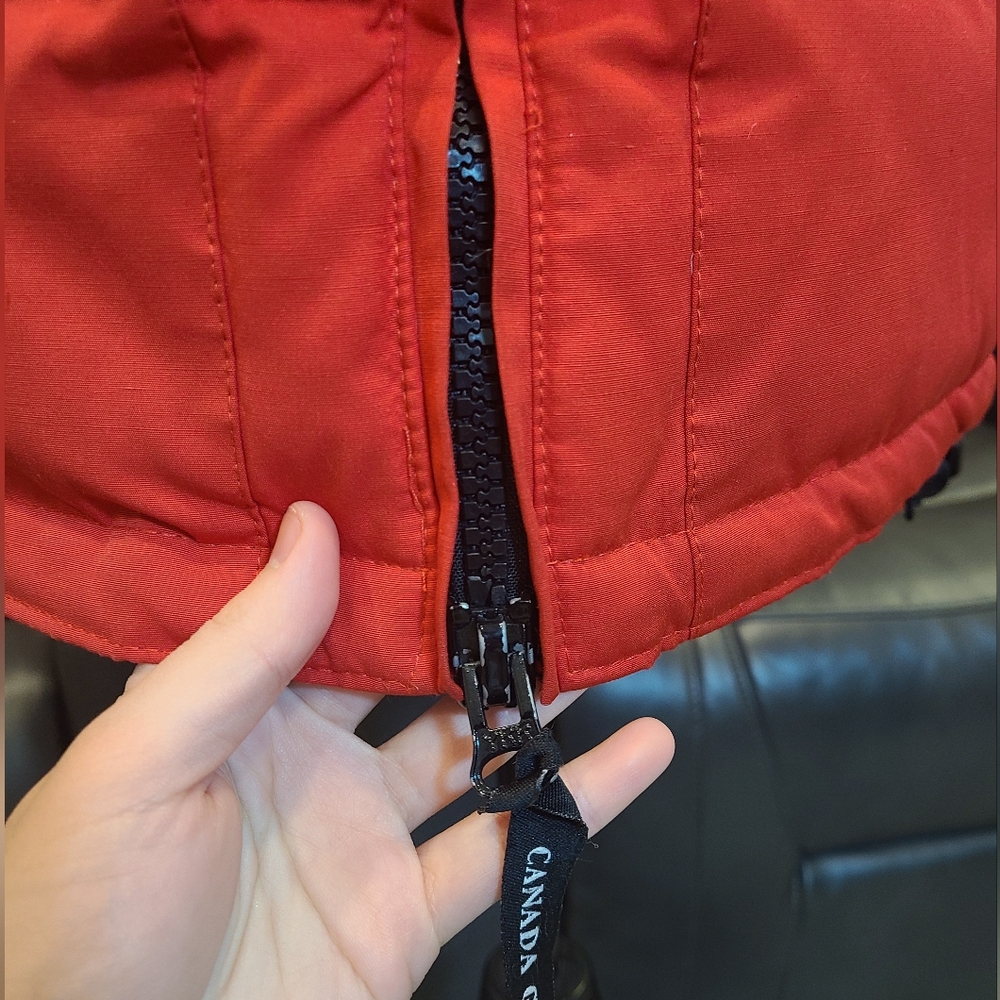 Canada Goose Red Puffer Jacket - Picture 5 of 14